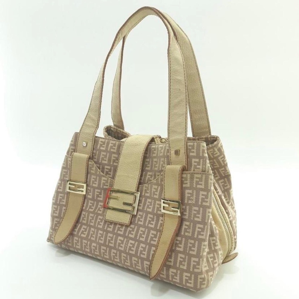 AUTHENTIC FENDI MONOGRAM SHOULDER BAG🤍